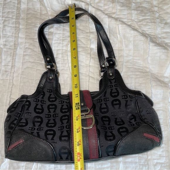 Etienne Aigner leather
 purse w/zipper and magnetic latch closure. 3 sections - Picture 15 of 16